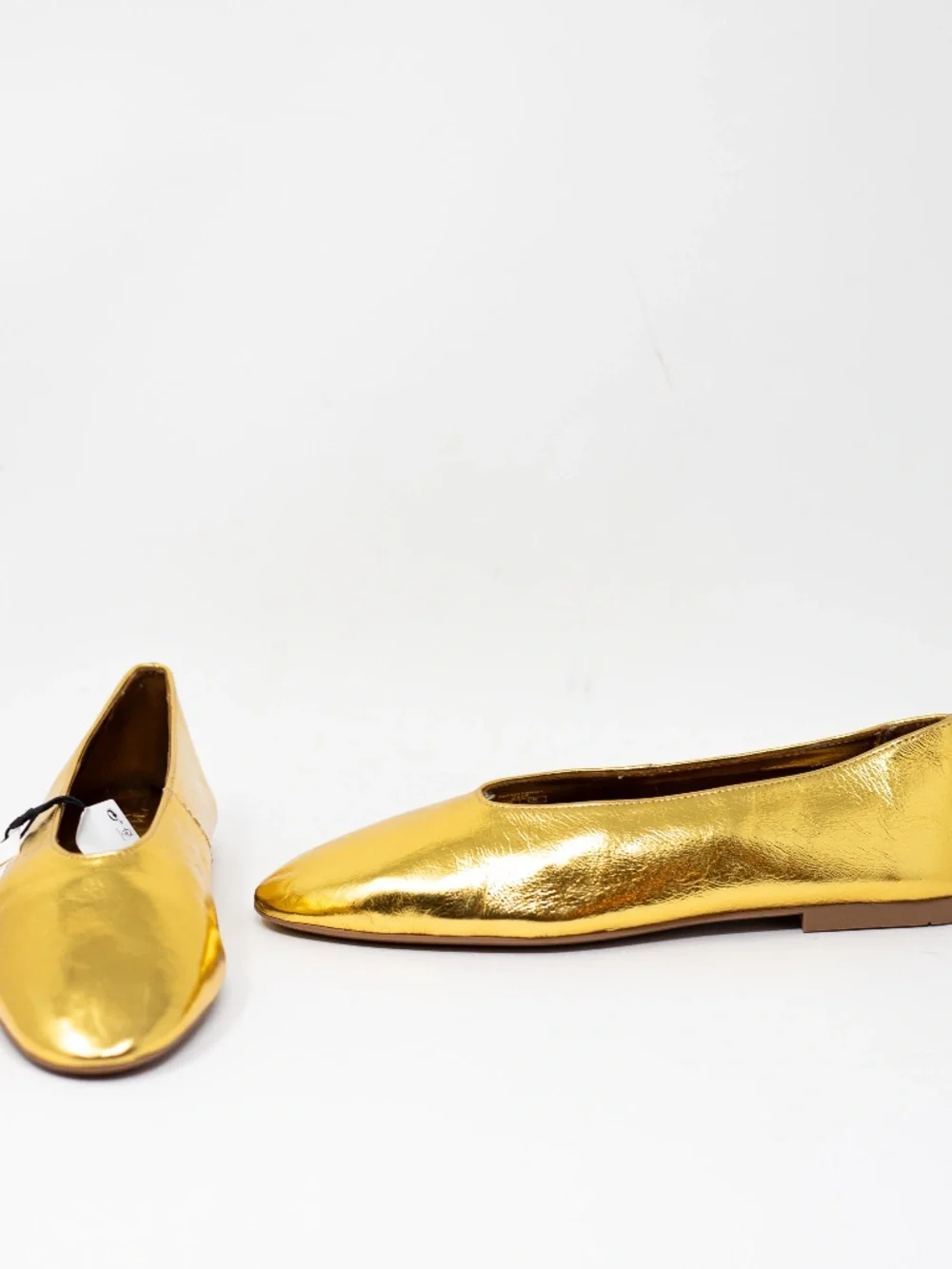 NEW Zara Women's Genuine Leather Metallic Gold Round Toe Slip On Ballet Flats